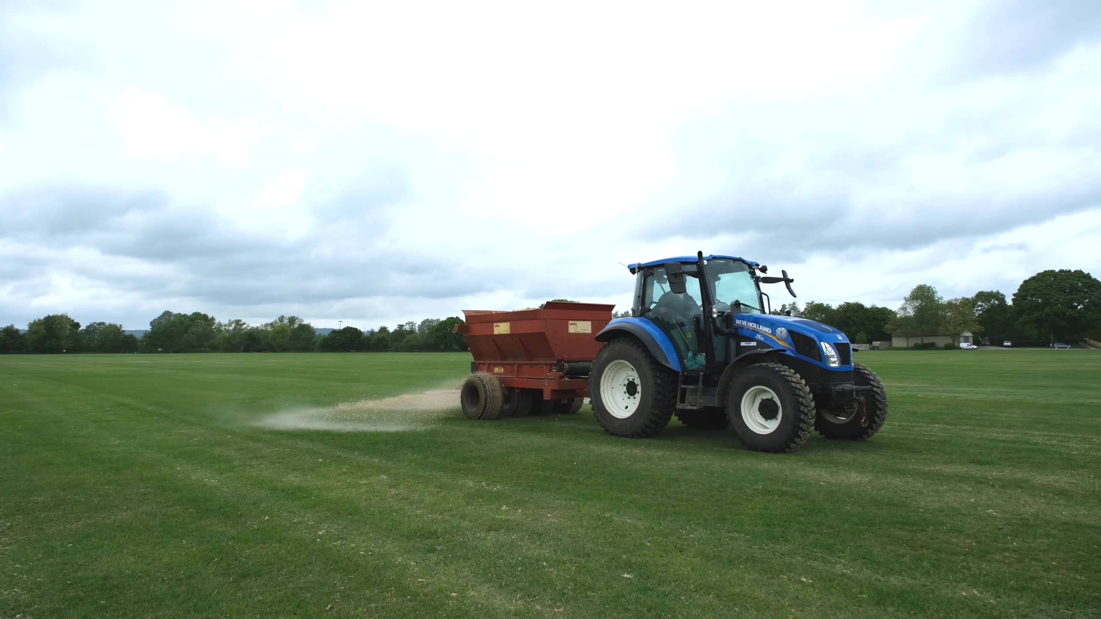 Topdressing and Overseeding Landscape Services